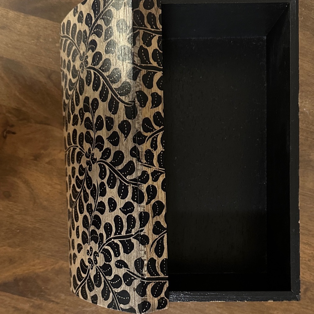 Handcrafted Wooden Box with Black Leaf Design - Picture 5 of 5